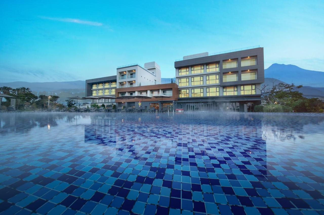 เดอะ แกรนด์ ซูโมรุม Hotel ซอกวีโพ ภายนอก รูปภาพ