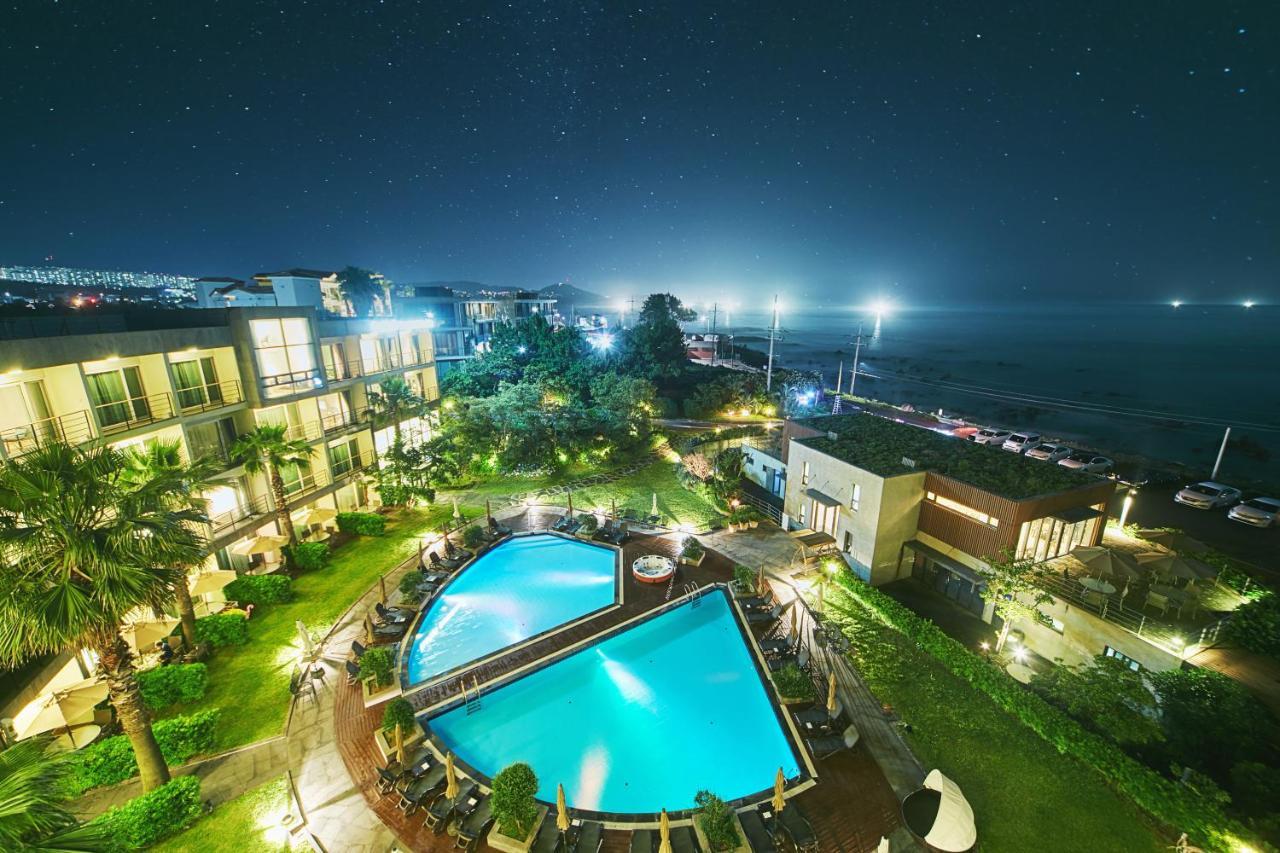 เดอะ แกรนด์ ซูโมรุม Hotel ซอกวีโพ ภายนอก รูปภาพ